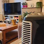 The Newport Included 3h Private Indoor Welnes & Use E-bikes ベッド・アンド・ブレックファスト