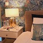 Bed & Breakfast The Newport Included 3h Private Indoor Welnes & Use E-bikes Nieuwpoort