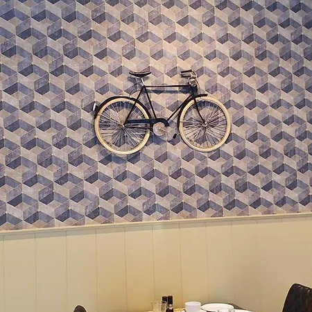Bed & Breakfast The Newport Included 3h Private Indoor Welnes & Use E-bikes Nieuwpoort
