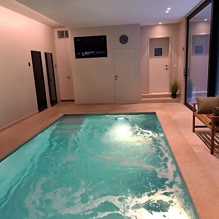 Bed & Breakfast The Newport Included 3h Private Indoor Welnes & Use E-bikes 4*