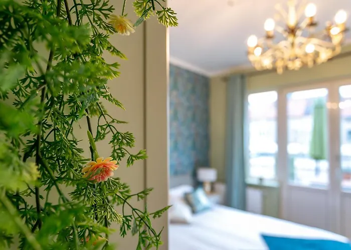 The Newport Included 3h Private Indoor Welnes & Use E-bikes Bed & Breakfast 4*