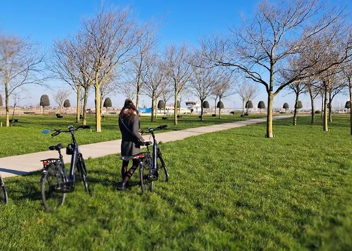 The Newport Included 3h Private Indoor Welnes & Use E-bikes Nieuwpoort