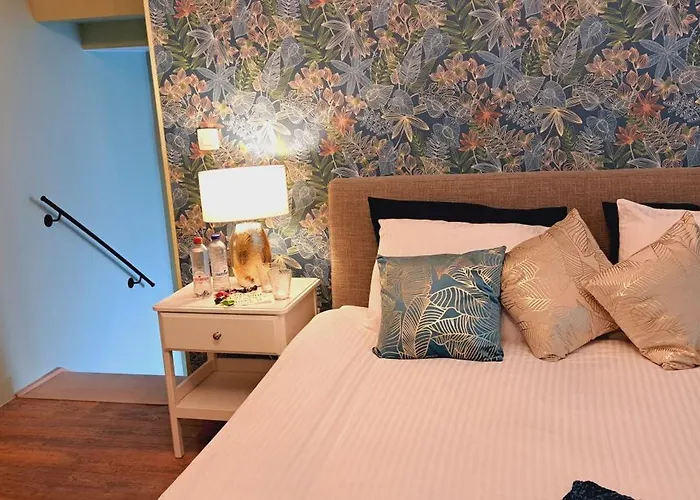 Bed & Breakfast The Newport Included 3h Private Indoor Welnes & Use E-bikes